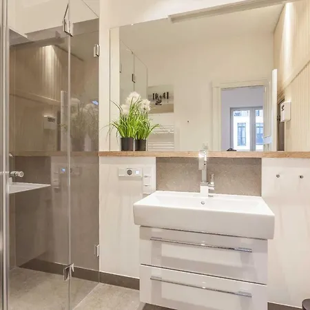 Apartamento Pool Und Sauna Mit Meerblick, Direkt An Der Seebruecke - First 2-3 *