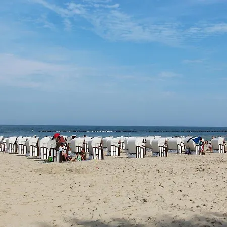 Pool Und Sauna Mit Meerblick, Direkt An Der Seebruecke - First 2-3 Sellin (Rugen)