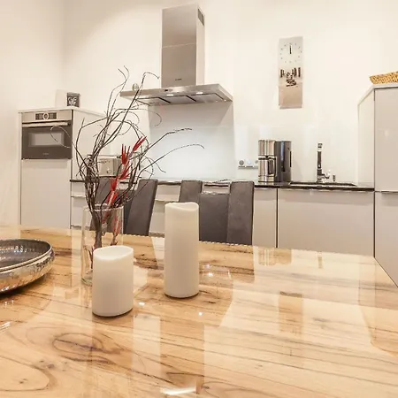 Apartamento Pool Und Sauna Mit Meerblick, Direkt An Der Seebruecke - First 2-3 Sellin (Rugen)