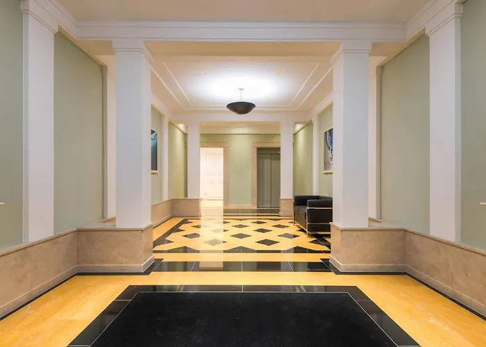 Apartament First 2-3 *