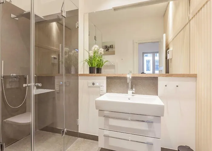 Apartament First 2-3 *