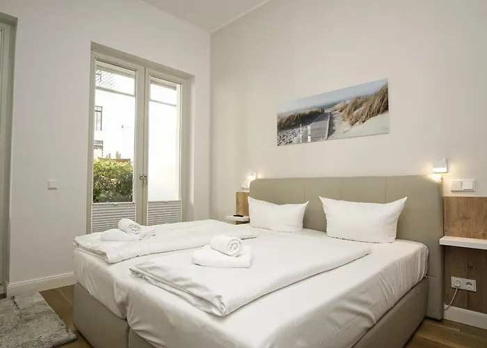 First 2-3 * Sellin (Rugen)