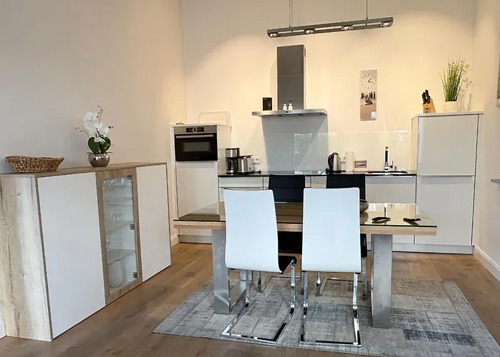 First 2-3 Sellin (Rugen)